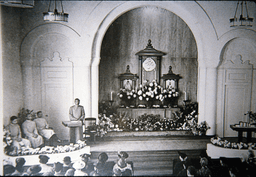 Berkely Dedication 1939, view of the dias, Swami Ashokananda at podium