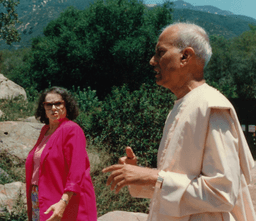 Swami Chetanananda and Shobha (Katherine MacGregor)